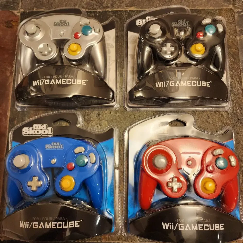4 Gamecube Controllers - 4 Colors Bundle (NEW), Red Blue Silver Black - Nintendo